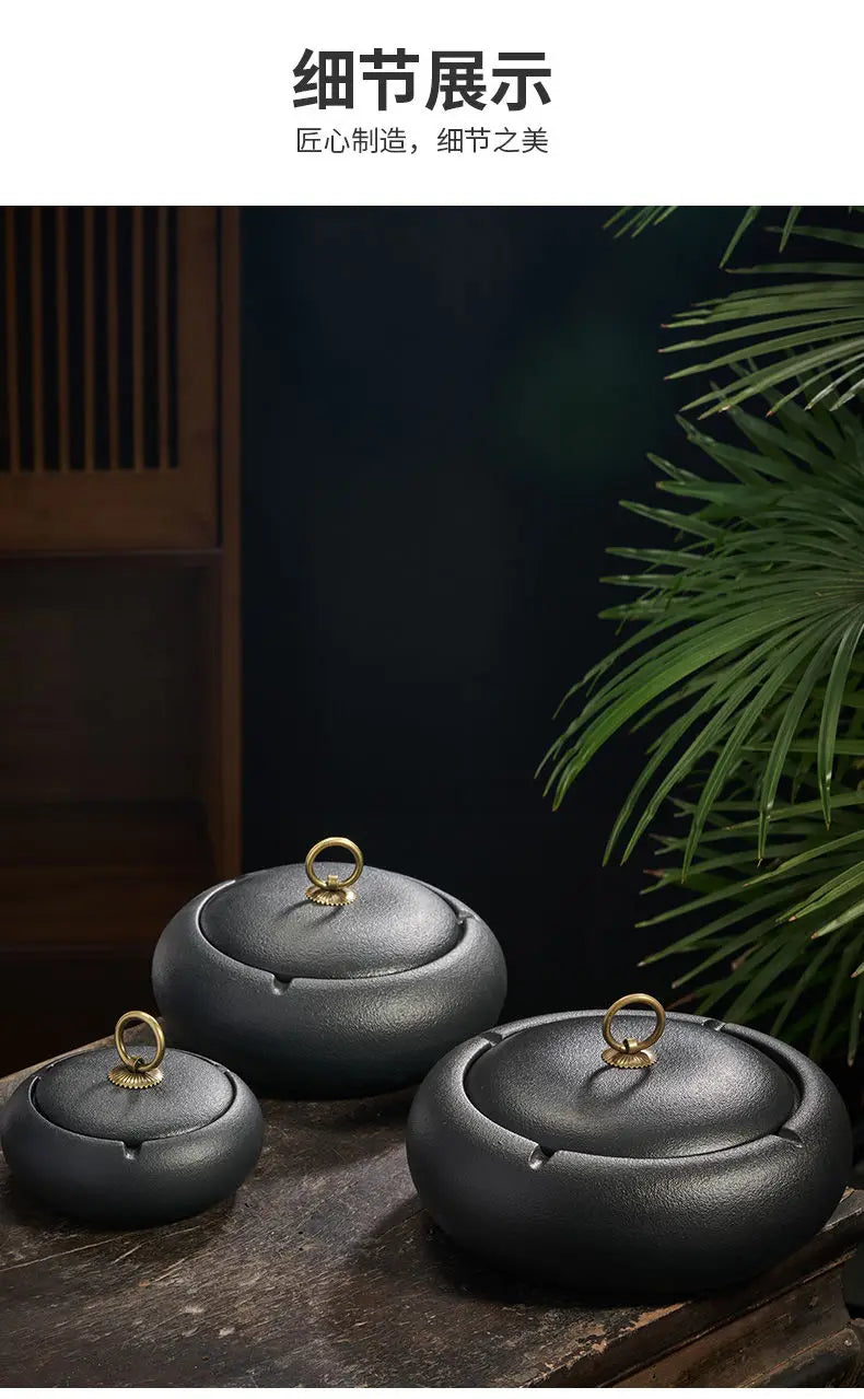Creative Black Matte Ceramic Ashtray with Lid Indoor Wind & Ash Resistant Car Ashtray Portable Ceramic Ashtray Home Decoration
