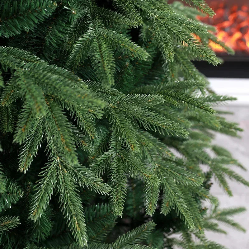 Artificial Christmas Tree PE&PVC Encryption with Lights Large Green Christmas Tree 120CM-240CM Family Christmas Party Decoration