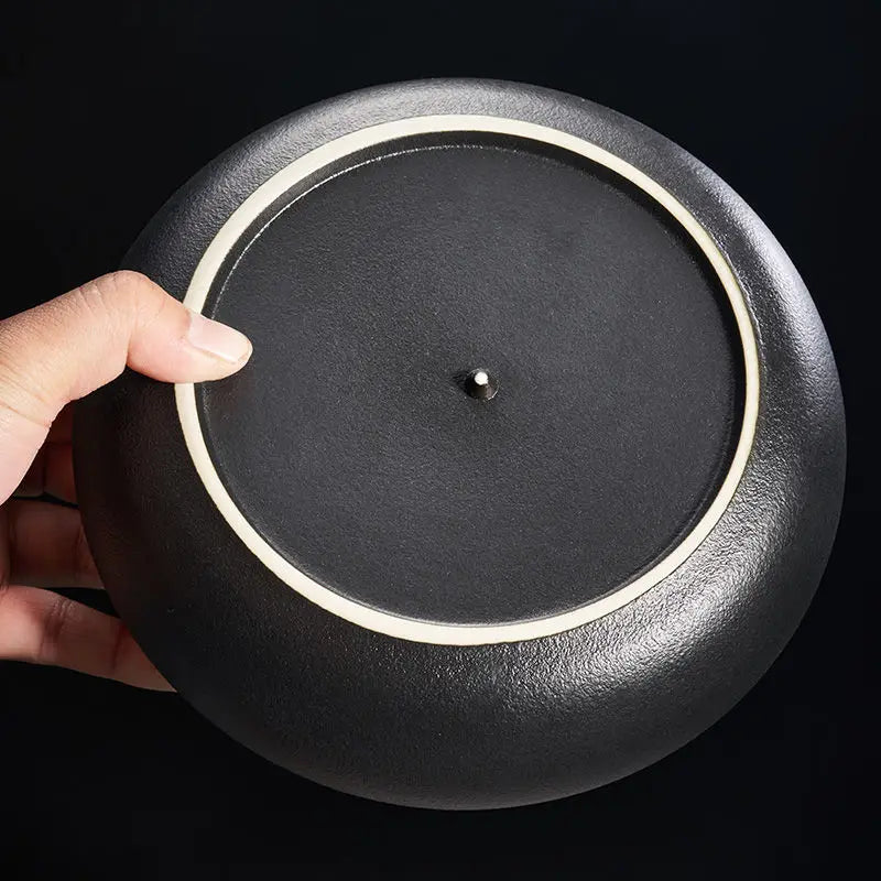 Creative Black Matte Ceramic Ashtray with Lid Indoor Wind & Ash Resistant Car Ashtray Portable Ceramic Ashtray Home Decoration