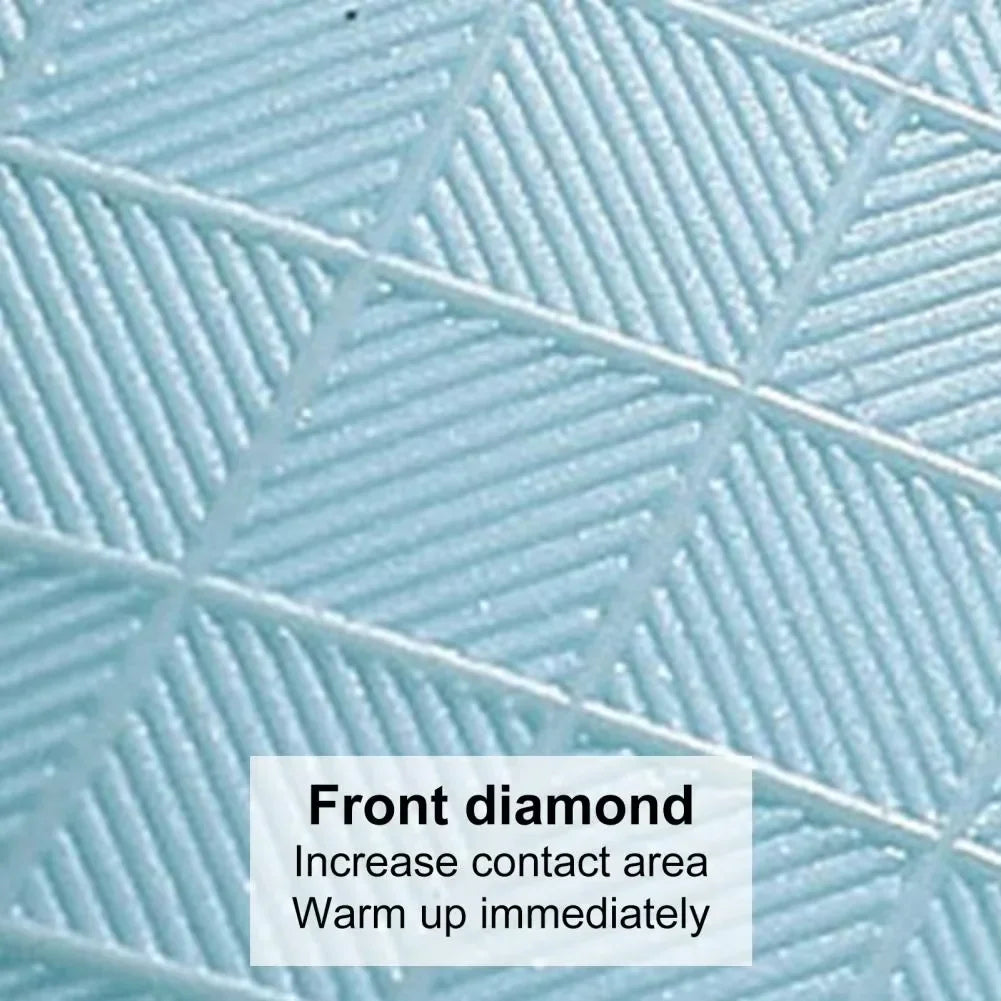 2000ML Hot Water Bottle Thick Rubber Bag Winter Warmer Random color