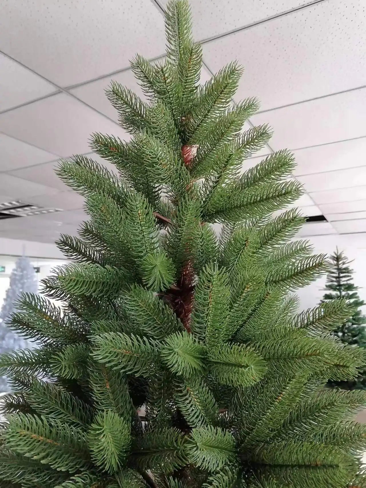 Full PE Artificial Christmas Tree Premium Luxury Encryption Large Green Xmas Tree Pine Home Party Decoration Home & Garden decor