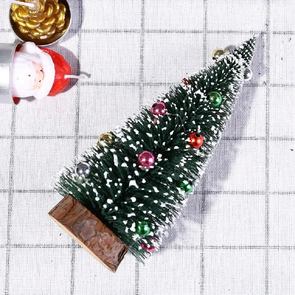 Christmas Tree Mini Tree with Wood Base Diy Crafts Home Table Top Decor Xmas Wooden Pendants for New Year Home Decoración