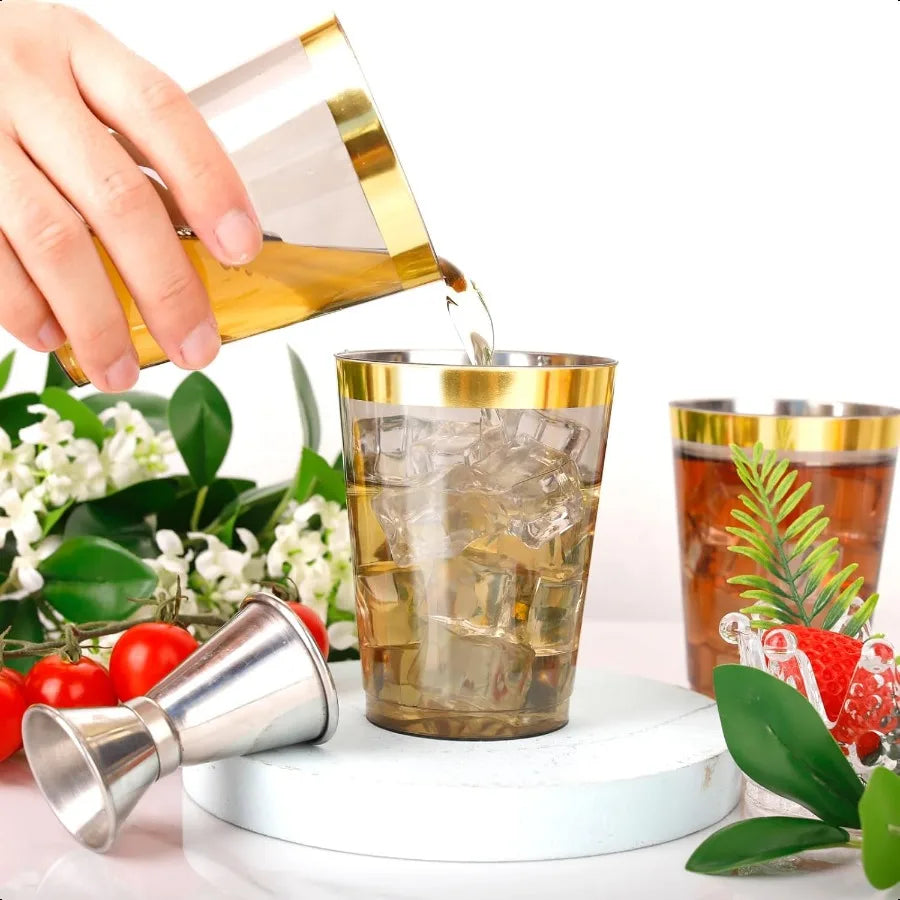 100pcs Gold and Black Plastic Cups 10oz Gold Rimmed Heavy Duty Elegant Black Cups Wedding Tumblers For Party and Birthday